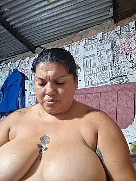 Juli_Powln Live XXX chat