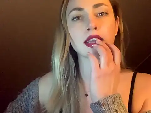 ScarlettSensitive 现场XXX聊天