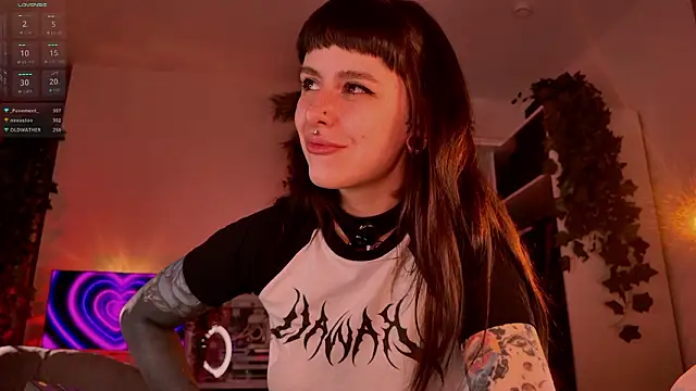 XXX chat uživo modela MichaellaMoon