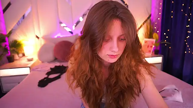 CuteeFoxy Live XXX-Chat