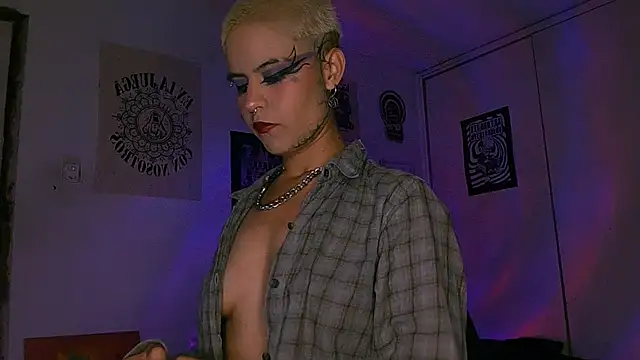 alex_one888 Chat XXX in diretta