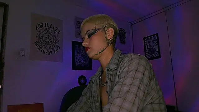 alex_one888 Chat XXX in diretta