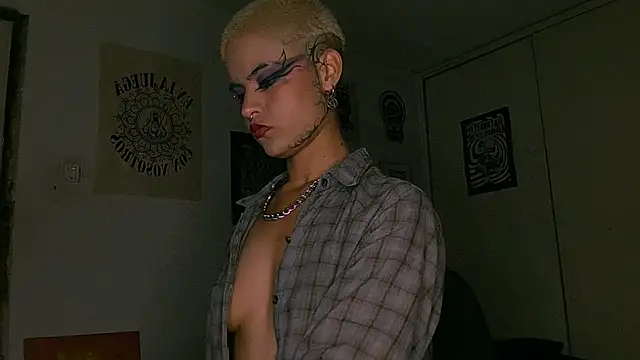 alex_one888 élő XXX-chatje