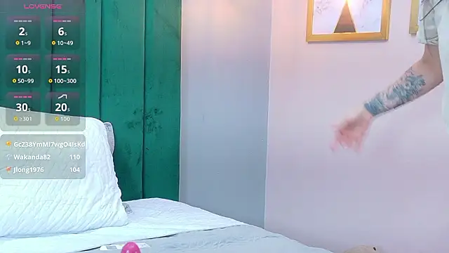 Ashley_Evans22: онлайн-секс-чат