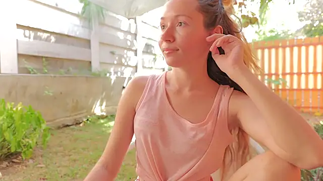 PocketElsa Chat XXX live