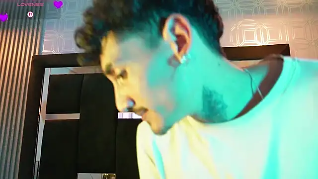 Онлайн чат XXX Dark_Eros_