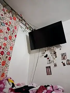 laperracobarde's Live XXX Chat