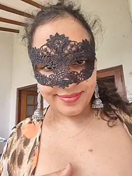 Chatroom XXX en direct de Ruvi_Queen