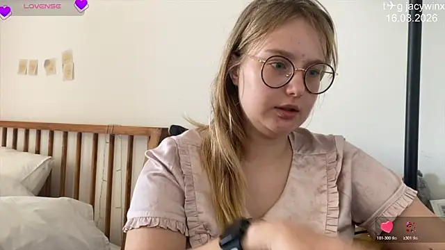 JacyWinslat élő XXX-chatje