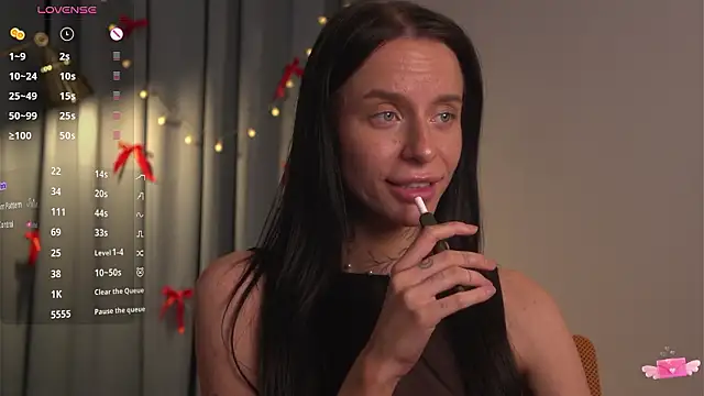 Онлайн чат XXX livia_starwars