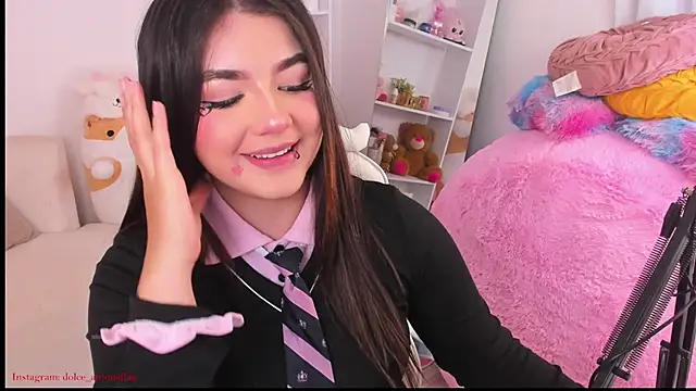 dolce_antonellaa élő XXX-chatje