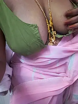 Webkamerová show Tamil_Ammani