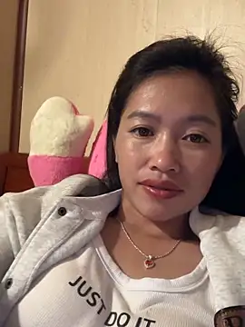 -Paige- élő XXX-chatje