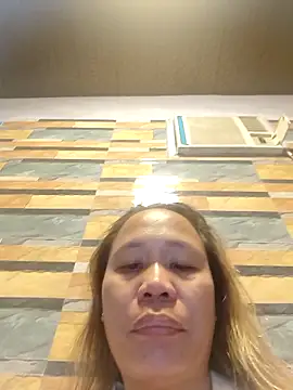 squirtshantal Pertunjukan Webcam