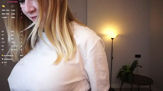 JerriJereb 在線直播表演