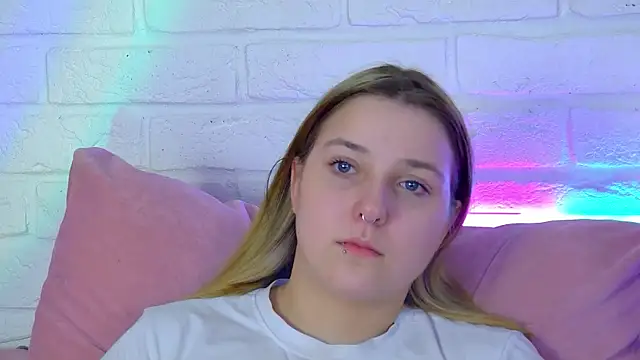 TinnaBurton Live XXX-Chat