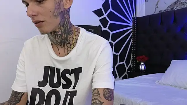 Paulo_527 লাইভ XXX চ্যাট