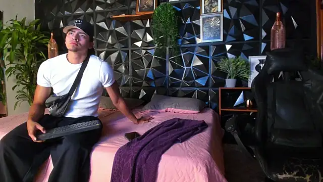 Chatroom XXX en direct de elliot_colton