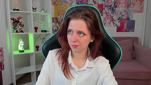 FreyaVey: онлайн-секс-чат