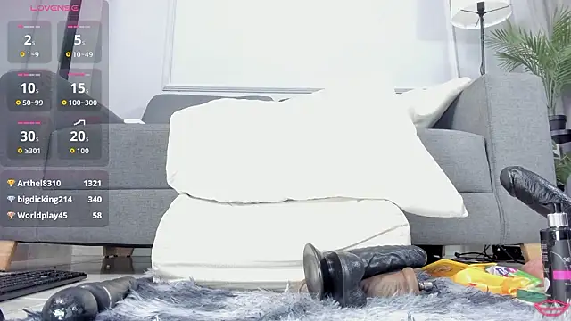 XXX chat uživo modela BrianaHazel