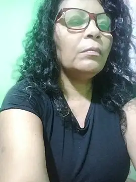 Amarantha25 Adlı Modelin Canlı XXX Sohbeti