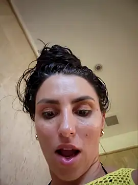 Izabella_Bella élő XXX-chatje