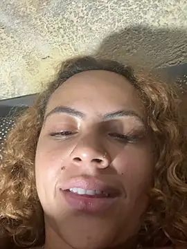 Czat XXX na żywo – Chloe_Leaozinho