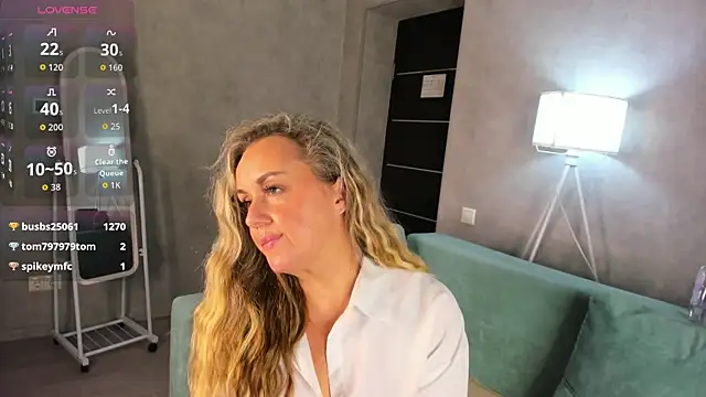 Sky_Kuper Live XXX-Chat