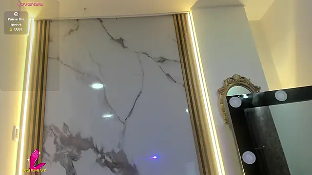 Chat XXX en directo de Nahomii__Doll