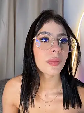 Chat XXX en directo de Dasha_Be