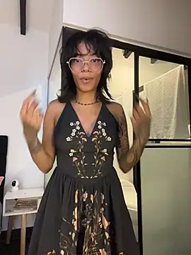 TweetiePieXXX Live XXX-Chat