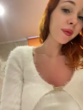 Haze24Red Webcam-Show