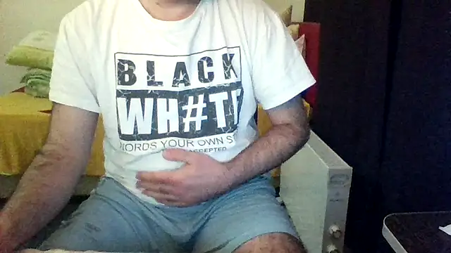 st206boy Show in webcam