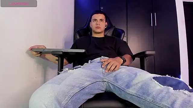 Liam_Mateoのウェブカメラショー