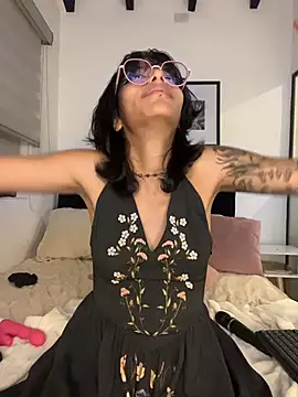 TweetiePieXXX's Live XXX Chat