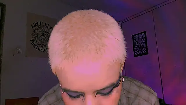 alex_one888 Chat XXX in diretta