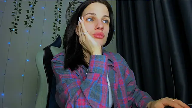 KarlaSim live XXX chat