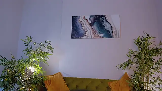 Chat +18 de miiss__lulu ao vivo