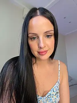 Evayra 即時 XXX 聊天