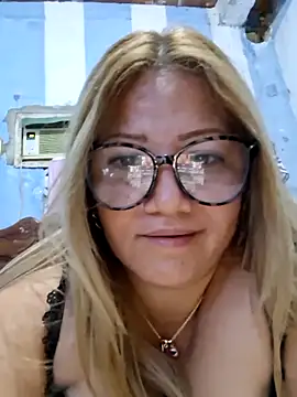 Carlotaazul Adlı Modelin Canlı XXX Sohbeti