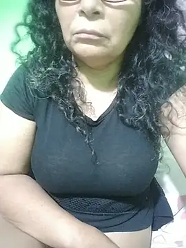 Amarantha25のライブXXXチャット