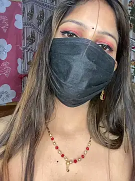 Pokazy przed kamerką – CUTI-NAINA