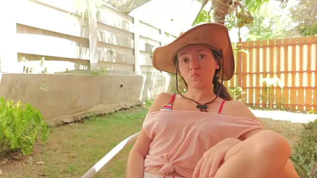 Онлайн чат XXX PocketElsa