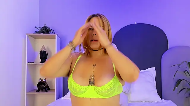 TaraCarsonn Live XXX chat