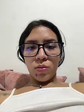 Mila_Morgan: онлайн-секс-чат