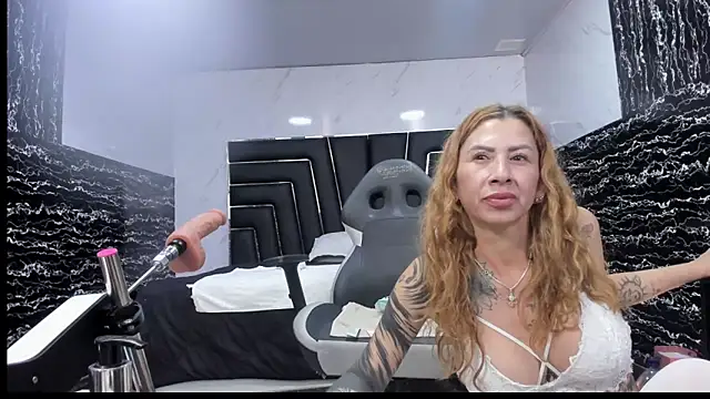 Chat +18 de Ladyy_Scarlett ao vivo