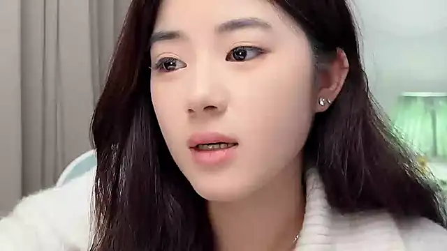 Nicole20266: онлайн-секс-чат