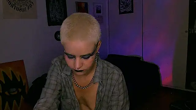 alex_one888 Adlı Modelin Canlı XXX Sohbeti