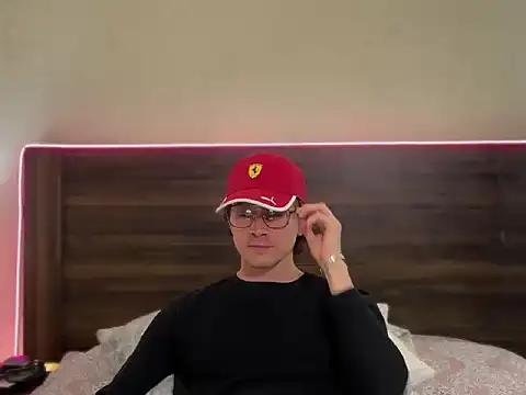 Pokazy przed kamerką – mcklister_kinky_feets