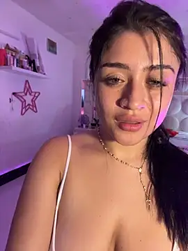 lucianaroy Chat XXX live